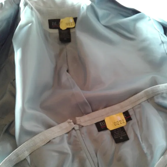 🌺 Nearly New Stanley Blacker Skirt Suit