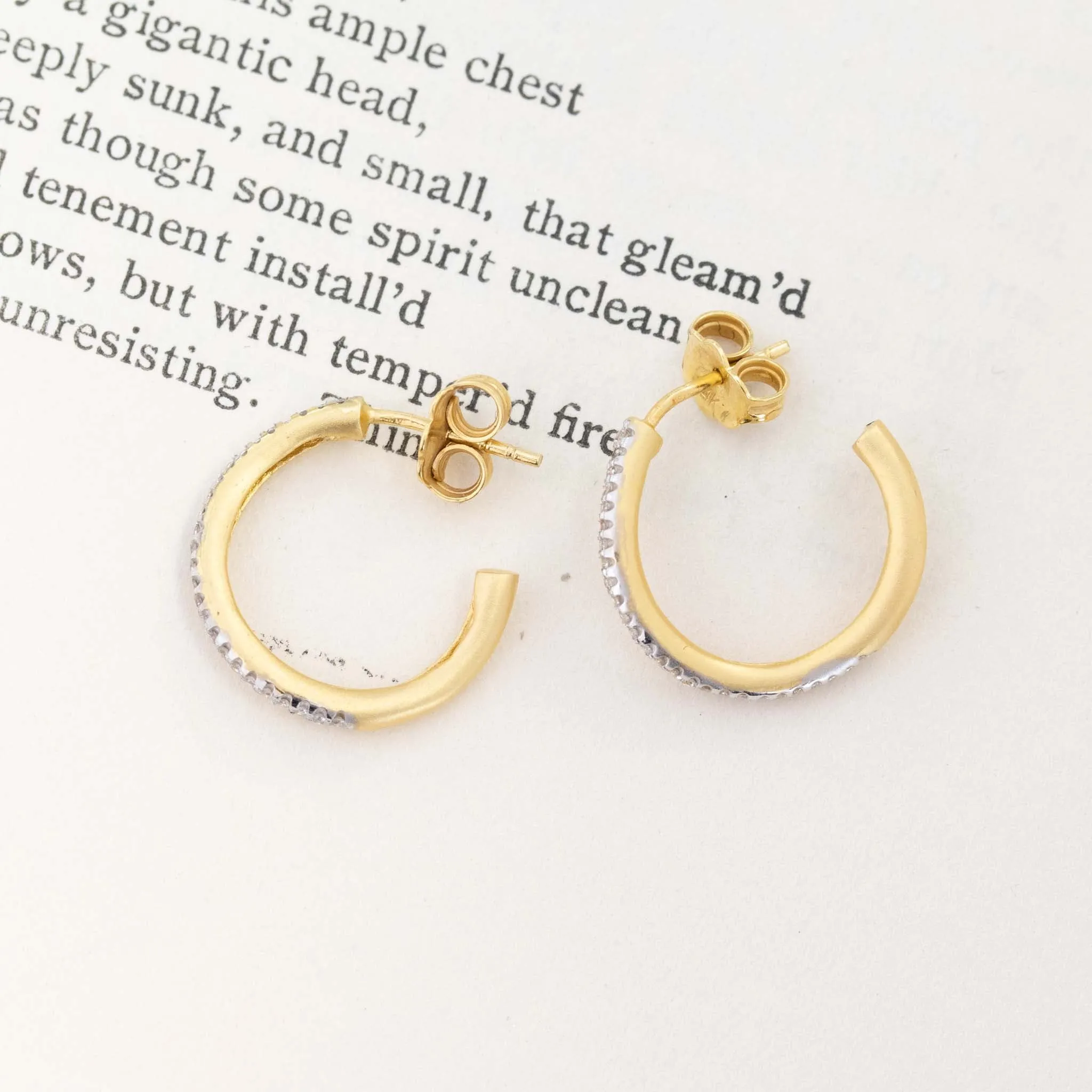 .18ctw Diamond Swirl Hoop Earrings