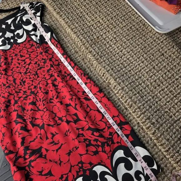 41) MAGGY LONDON Red and Black Sheath Mini Dress Sleeveless Crew Neck Sz. 6