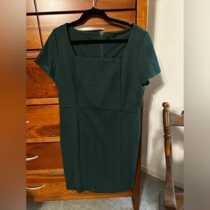 Ann Taylor Dark Emerald Green/Black Plaid Sheath Dress -16P