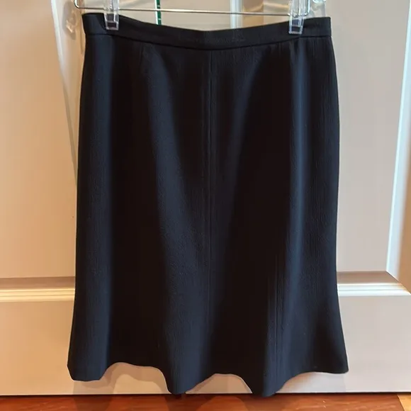 Anne Klein ladies skirt suit!