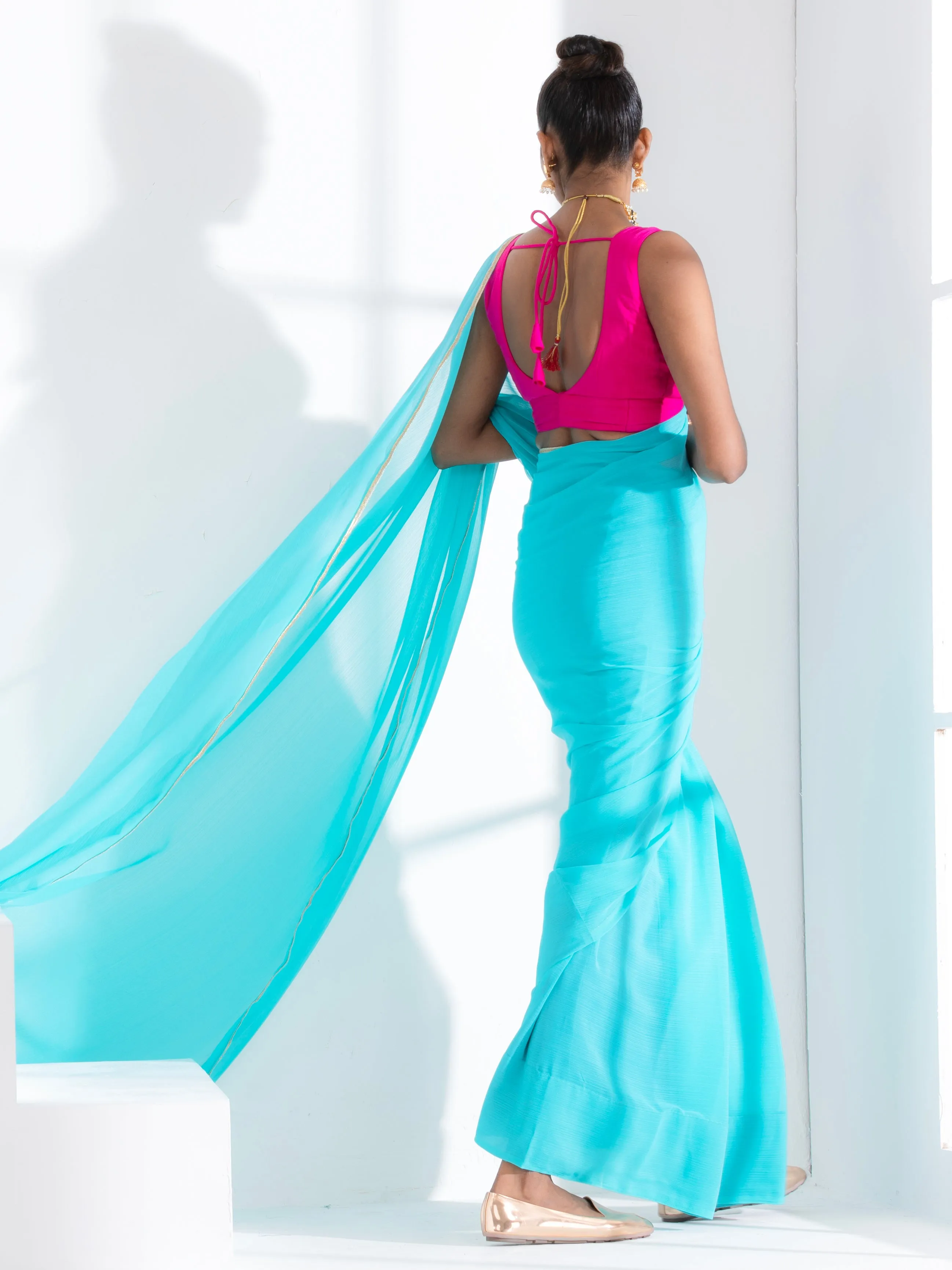 Aqua Blue Textured Chiffon Saree with Lace and Pink Blouse Fabric