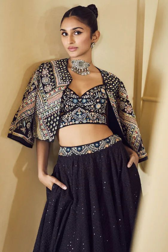ARU SKIRT SET- BLACK