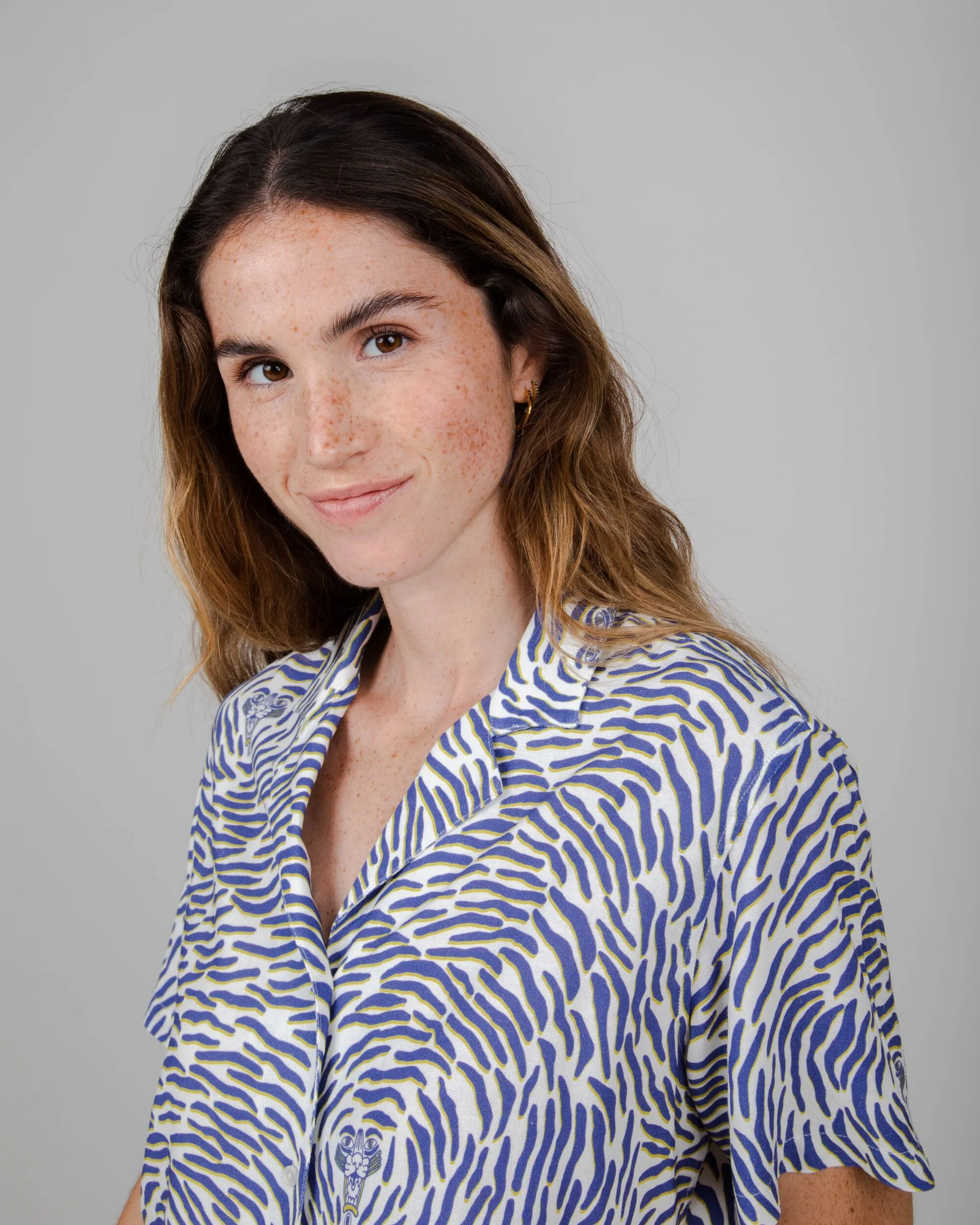 Asis Percales Tiger Aloha Blouse White