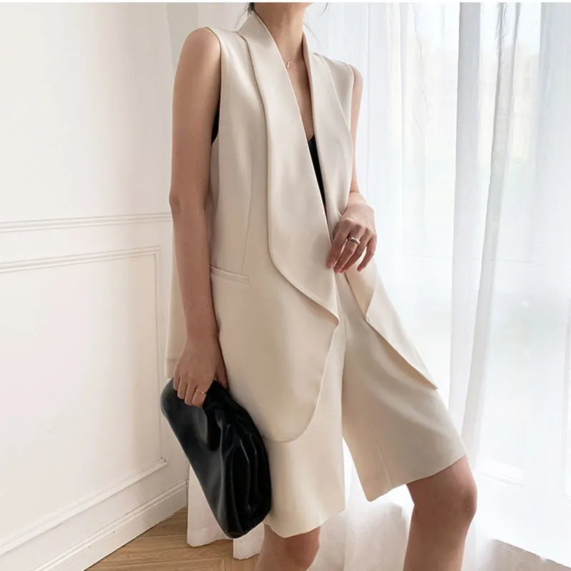 Aviva Sleeveless Jacket and Shorts