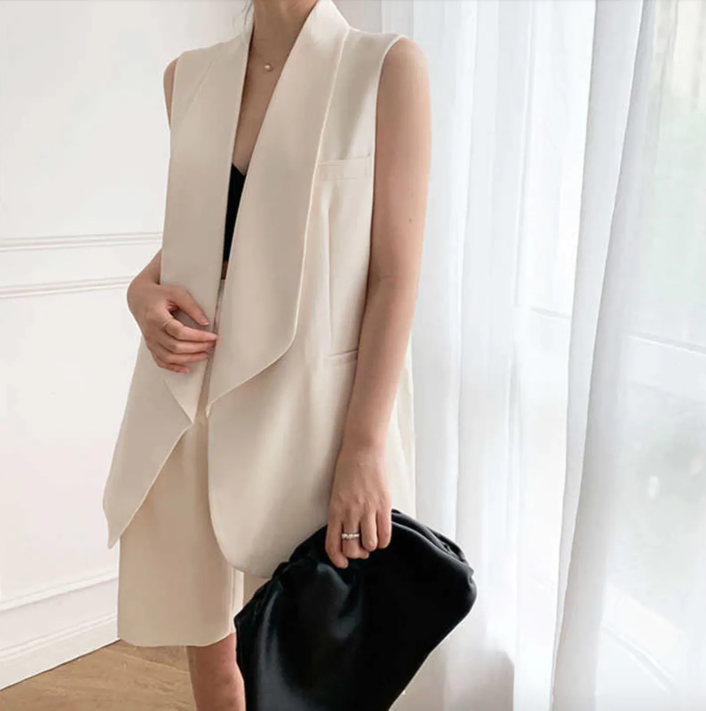 Aviva Sleeveless Jacket and Shorts