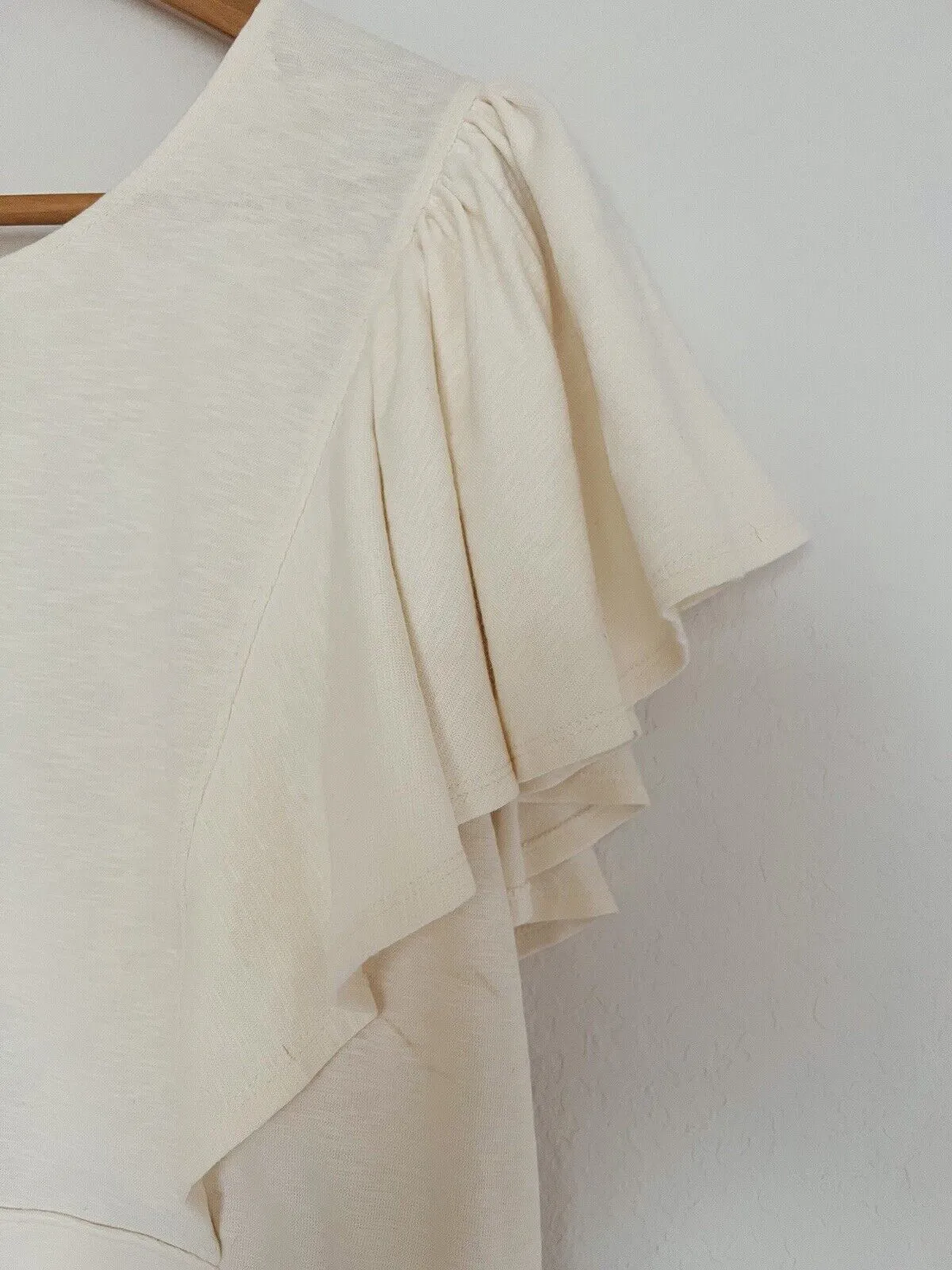 BANANA REPUBLIC Womens Ivory Ruffle Blouse Sz L Crop Short Sleeve Open Back Top