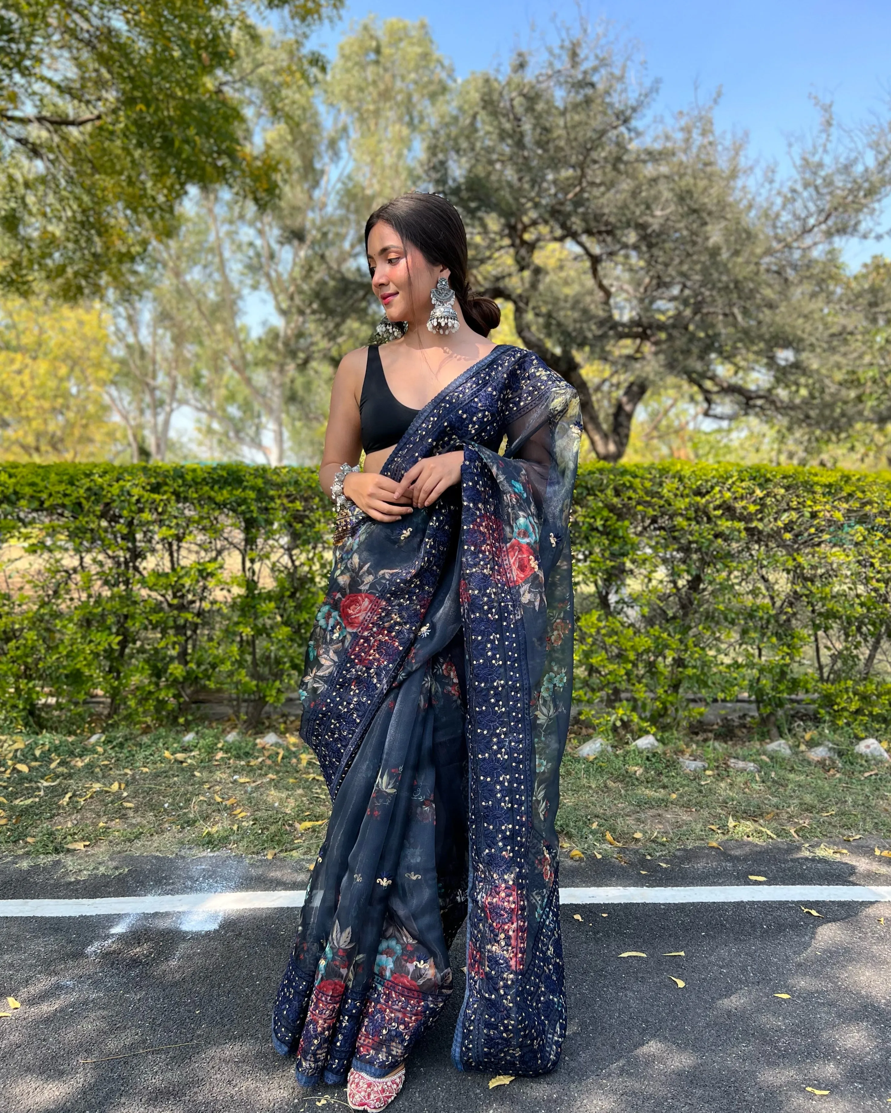 Boutique Style Saree In Dark Blue