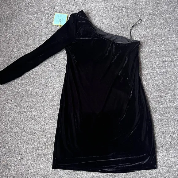 CeCe Cynthia Steffe Black Velvet Dress Small One Shoulder