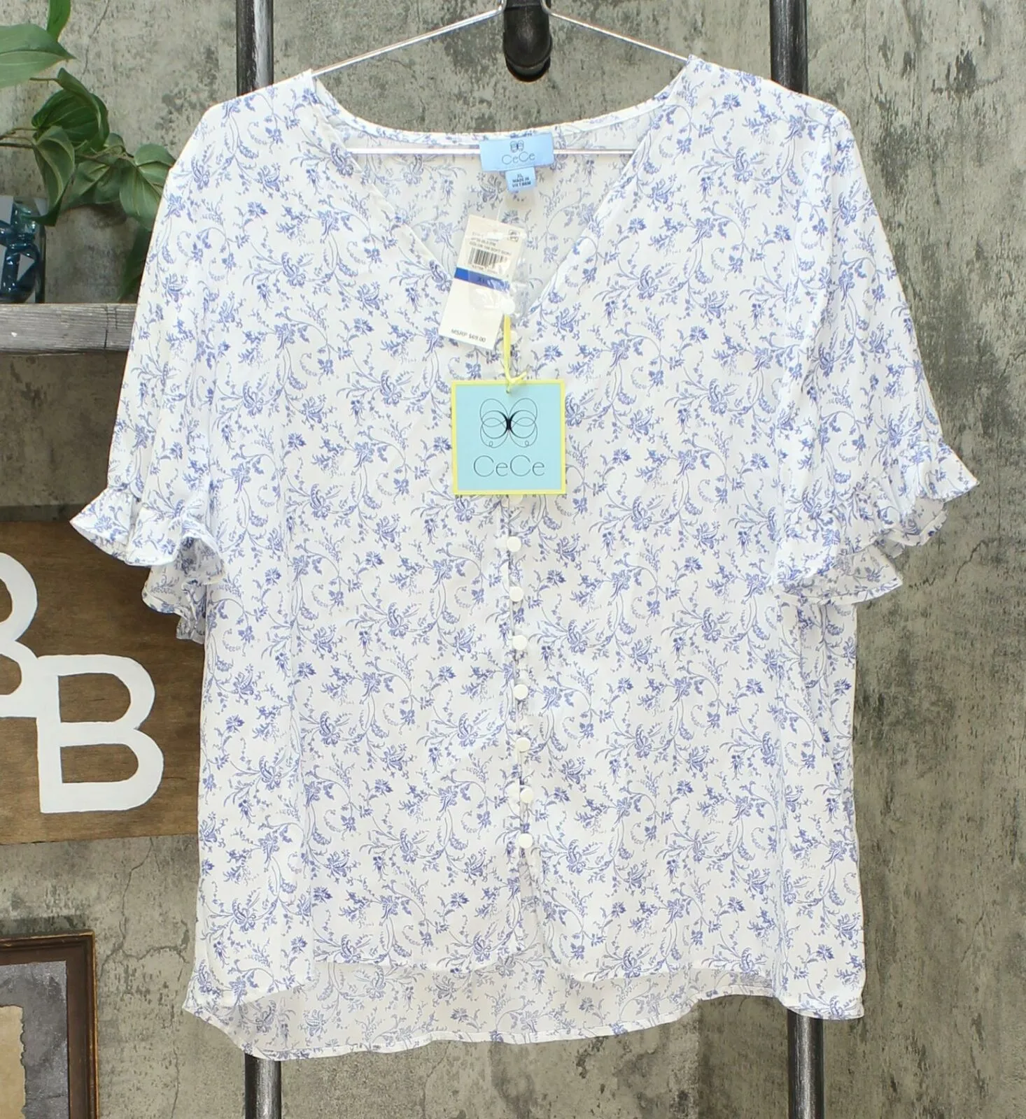 Cece Women's Toile Print Ruffle-Sleeve Button Front Blouse