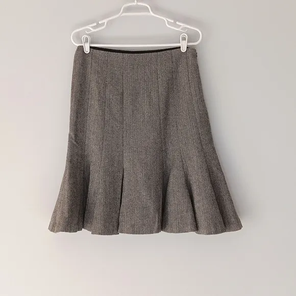 Chaps Wool A-line Lined Tweed Skirt Pleated Flounce Grey Brown Size 6