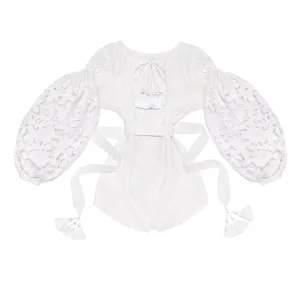 Cut-Embroidery blouse with roses