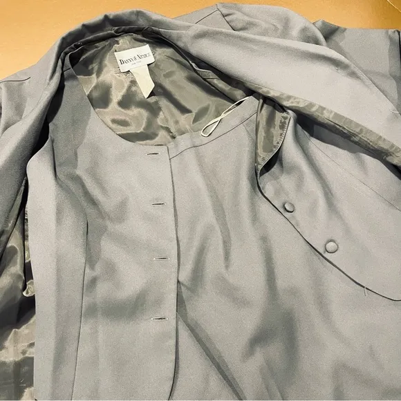 Danny &amp; Nicole Vintage 90’s Light Grey 3-Piece Skirt Suit Set Size 10