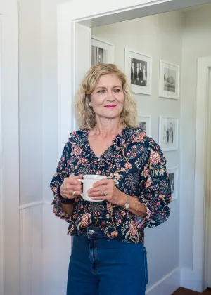 Elizabeth Scallop Blouse