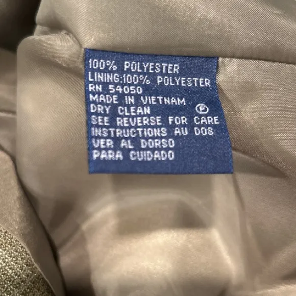 Evan Picone 2 Piece Tailored Olive Green Skirt Suit EUC, Size 12.