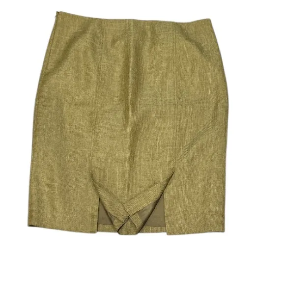Evan Picone 2 Piece Tailored Olive Green Skirt Suit EUC, Size 12.