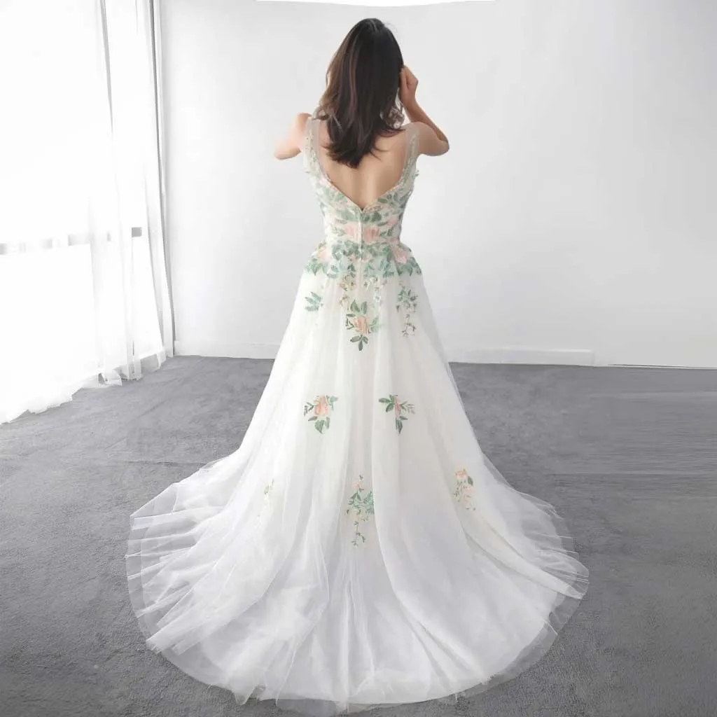 Floral Lace Wedding Dress with V Neck | ET3077