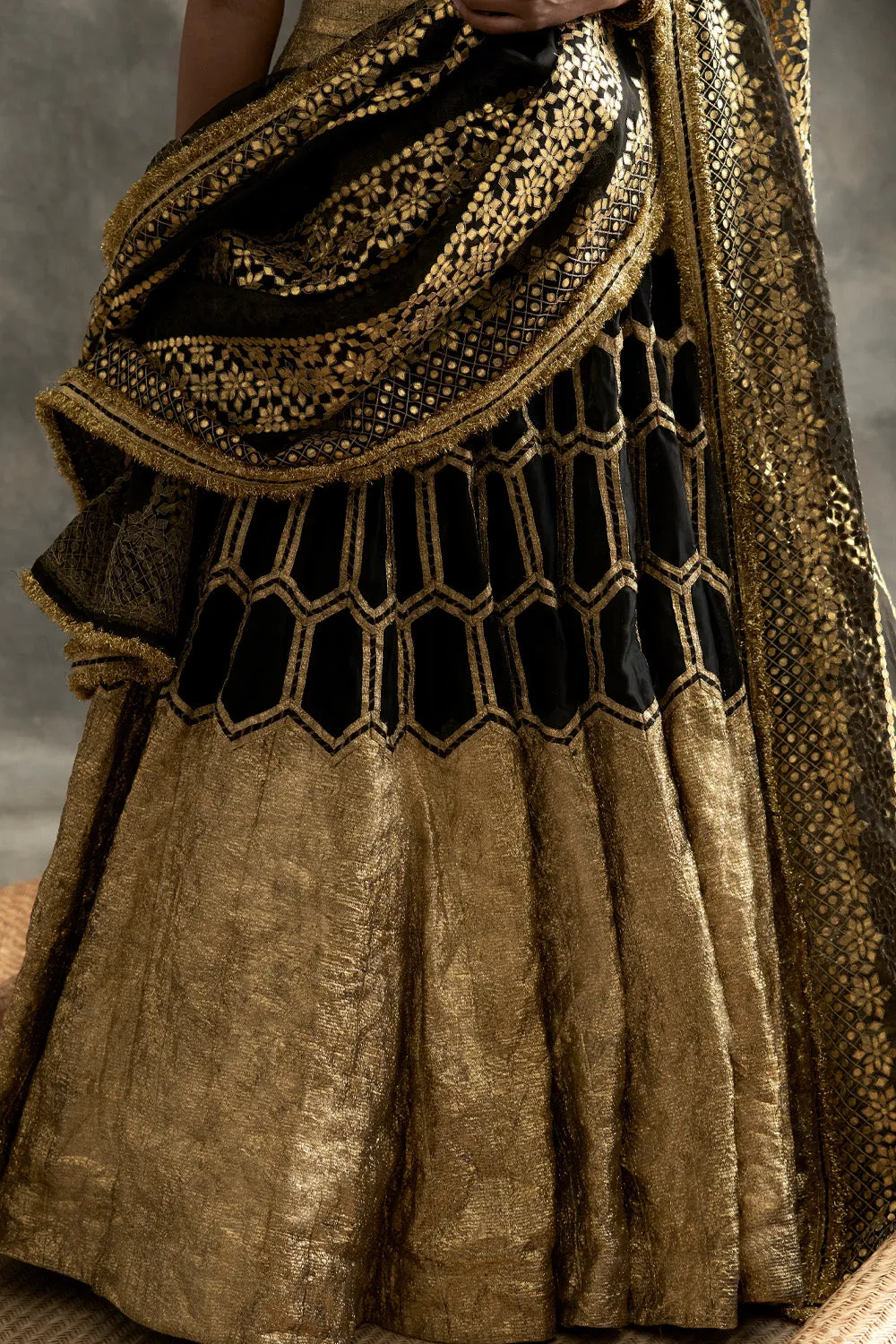 Hara Meena Kumari Kalidaar Lehenga Set