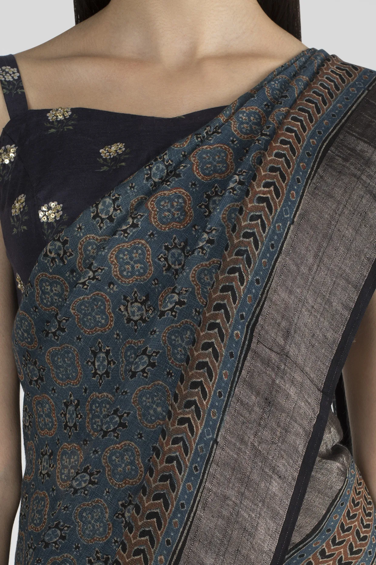 INDIGO LINEN SAREE WITH HANDBLOCK PRINTED IN AJRAK