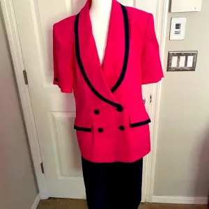 J. Gallery: Vintage Short sleeves hot Pink and Navy skirt suit.  Size 14