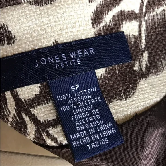 Jones Wear Leaf Print Cotton Skirt Suit