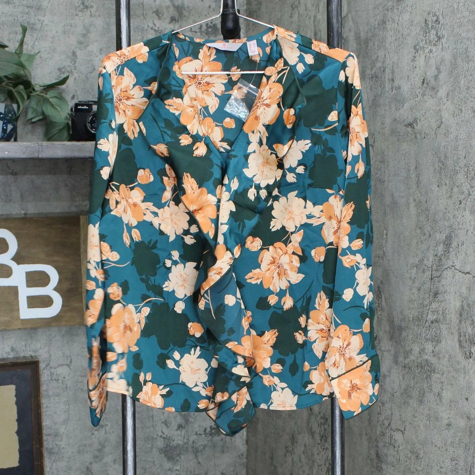 Laurie Felt Women's Woven Front Ruffle Blouse