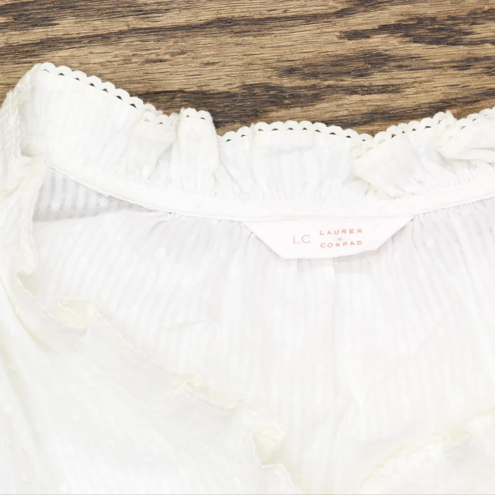 LC Lauren Conrad Pinktuck Ruffle Striped Blouse Shirt Top White See Measurements