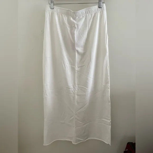 Left on Friday Swell Skirt in Coconut (white) size Large
