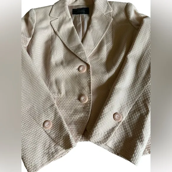 LEILIAN Luxury Skirt Suit Set Made In Japan Size 4 US Light-Pink Lined Classic