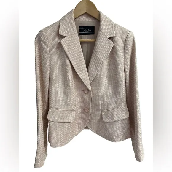 LEILIAN Luxury Skirt Suit Set Made In Japan Size 4 US Light-Pink Lined Classic