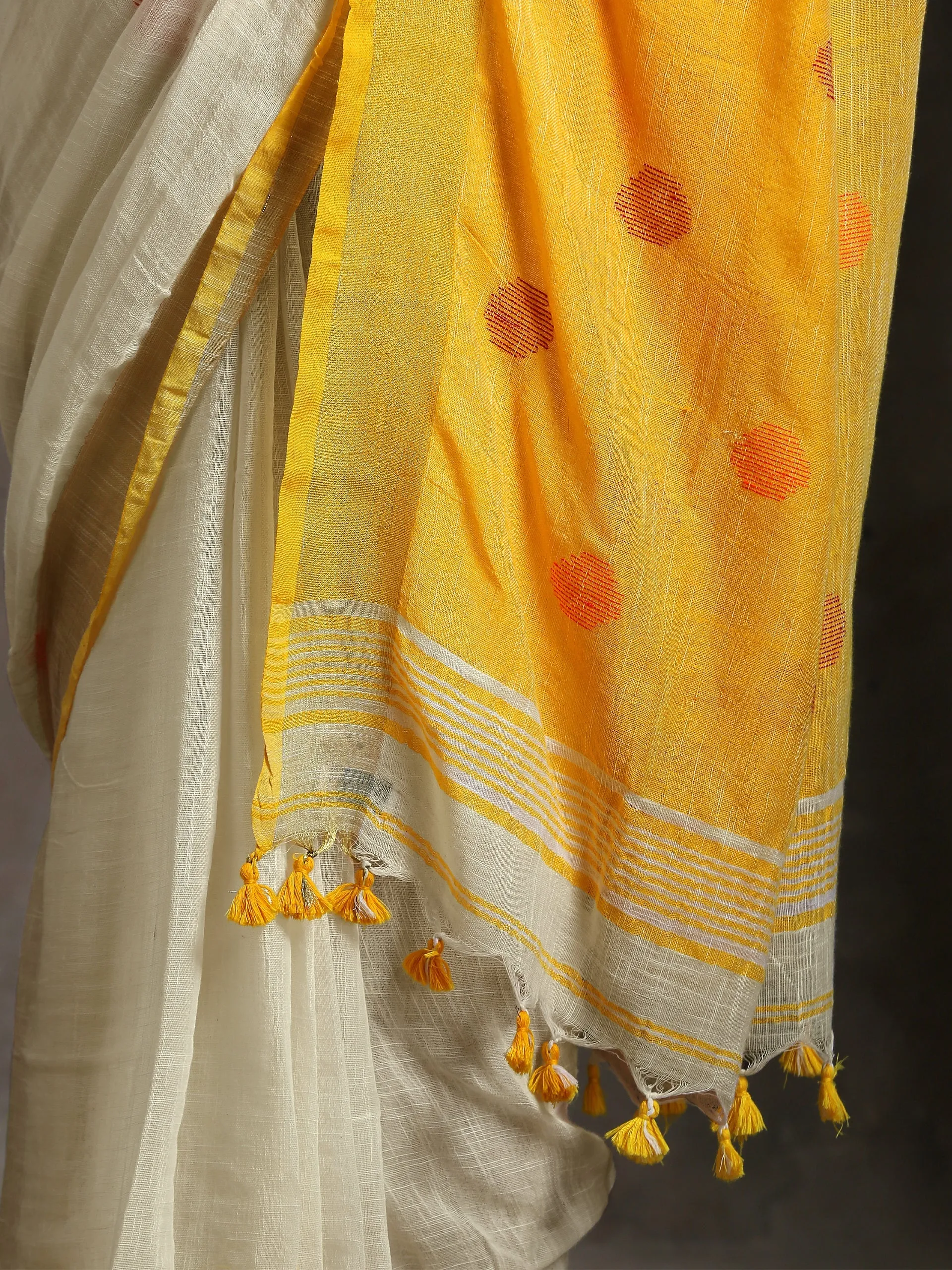 Lemon Peels Linen Blend Saree