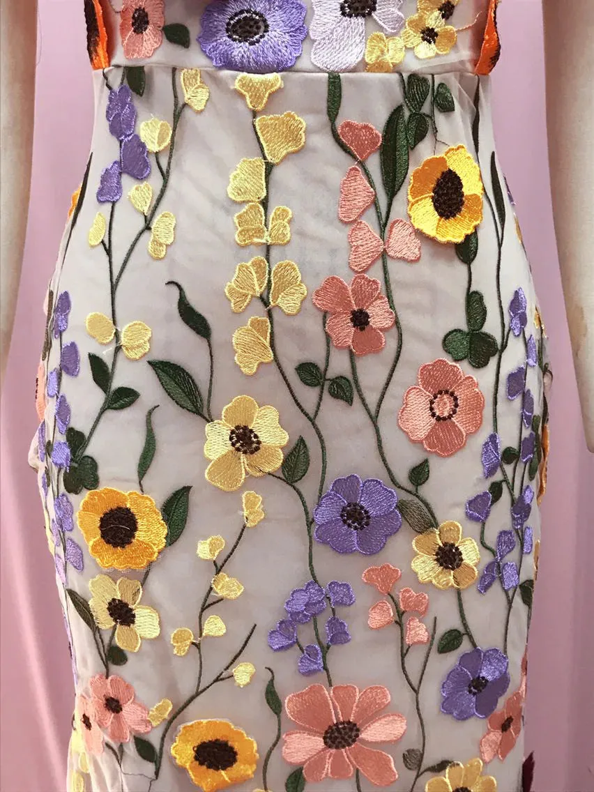 Light Luxury Round Neck Embroidered Mesh Lace 3D Flower Dress