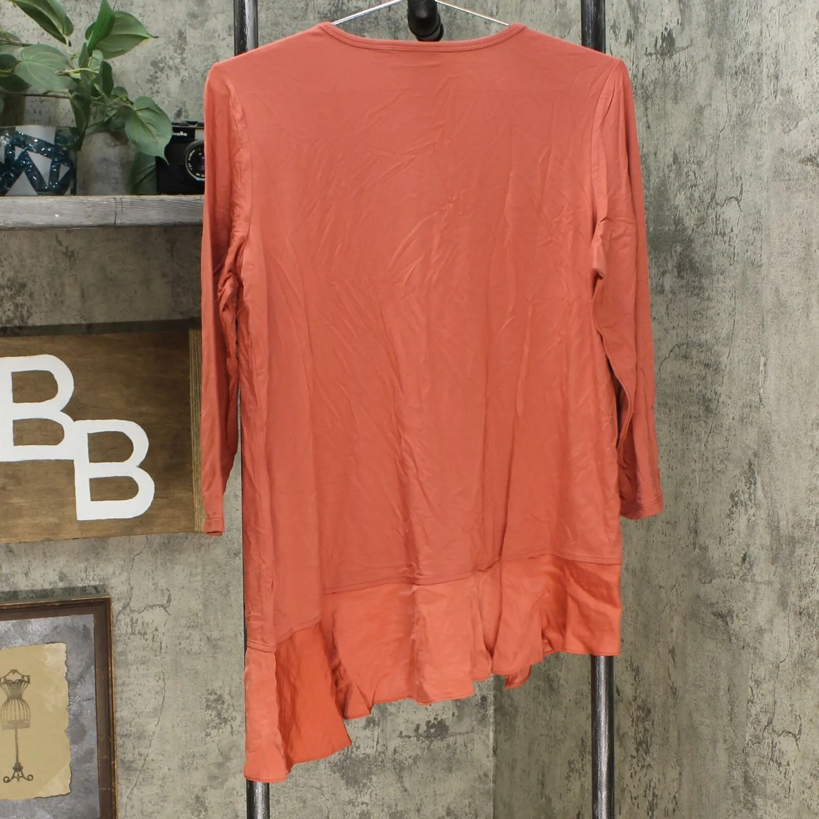 LOGO by Lori Goldstein Rayon 230 Top Asymmetric Satin Hem Coral Medium