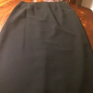 Long Formal/ Dress/ Suit Skirt Black, New (Size 10)