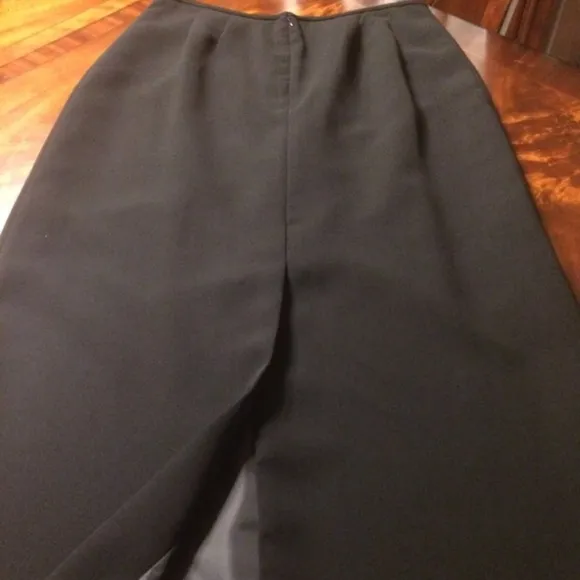 Long Formal/ Dress/ Suit Skirt Black, New (Size 10)