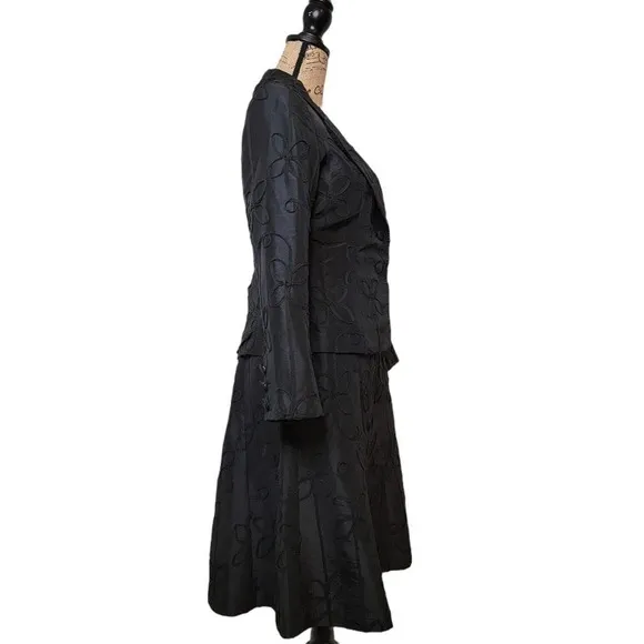 NABI Women's Embroidered Floral Taffeta Suit Skirt Set Black Jacket Full Skirt