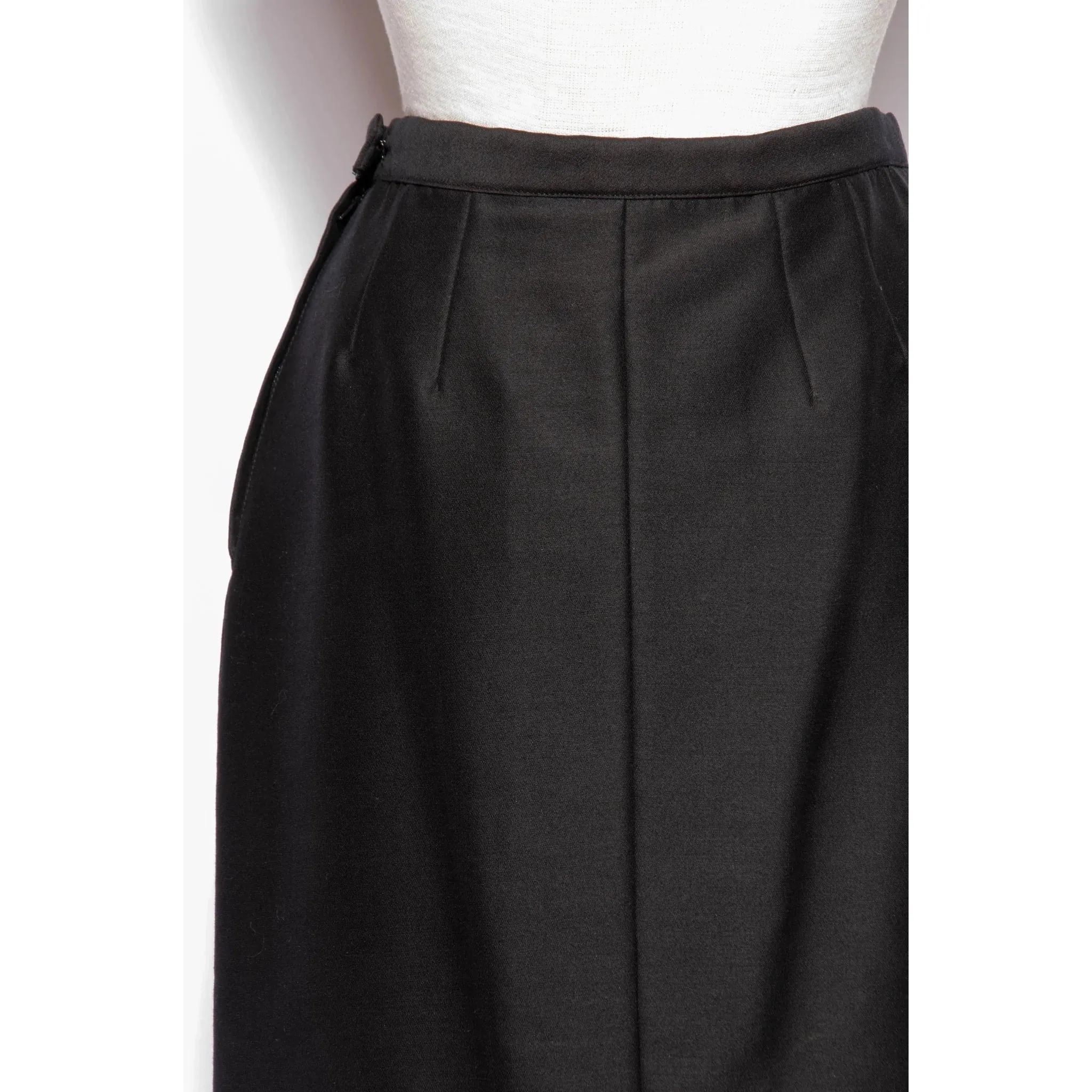 NEIMAN MARCUS 1960s Jackie O Skirt Suit | M/L