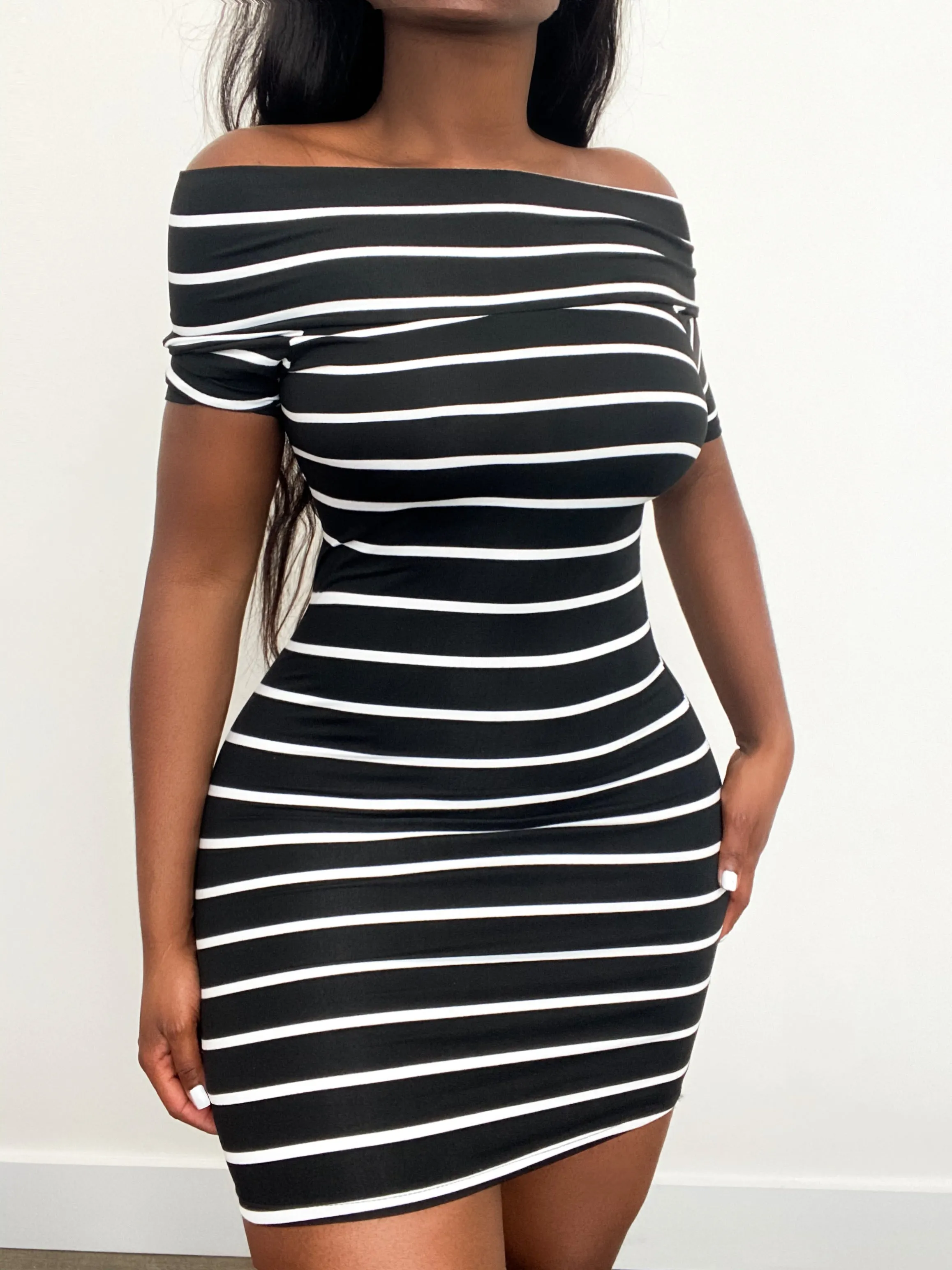 NESSA OFF-SHOULDER | DRESS