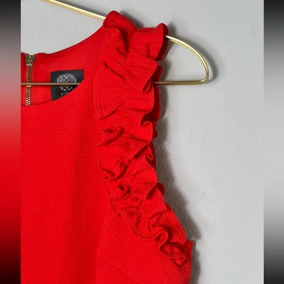 NWOT Vince Camuto Ruffle Shift Dress In Poppy Size 10