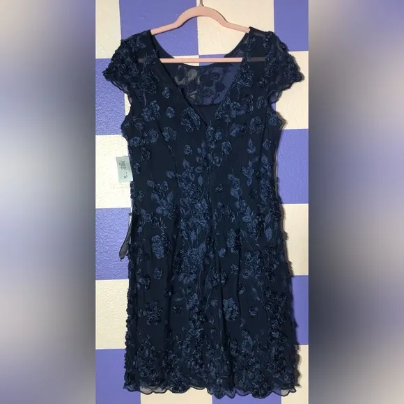 NWT Xscape Floral Applique Cap Sleeve Sheath Dress in Navy - Size 12