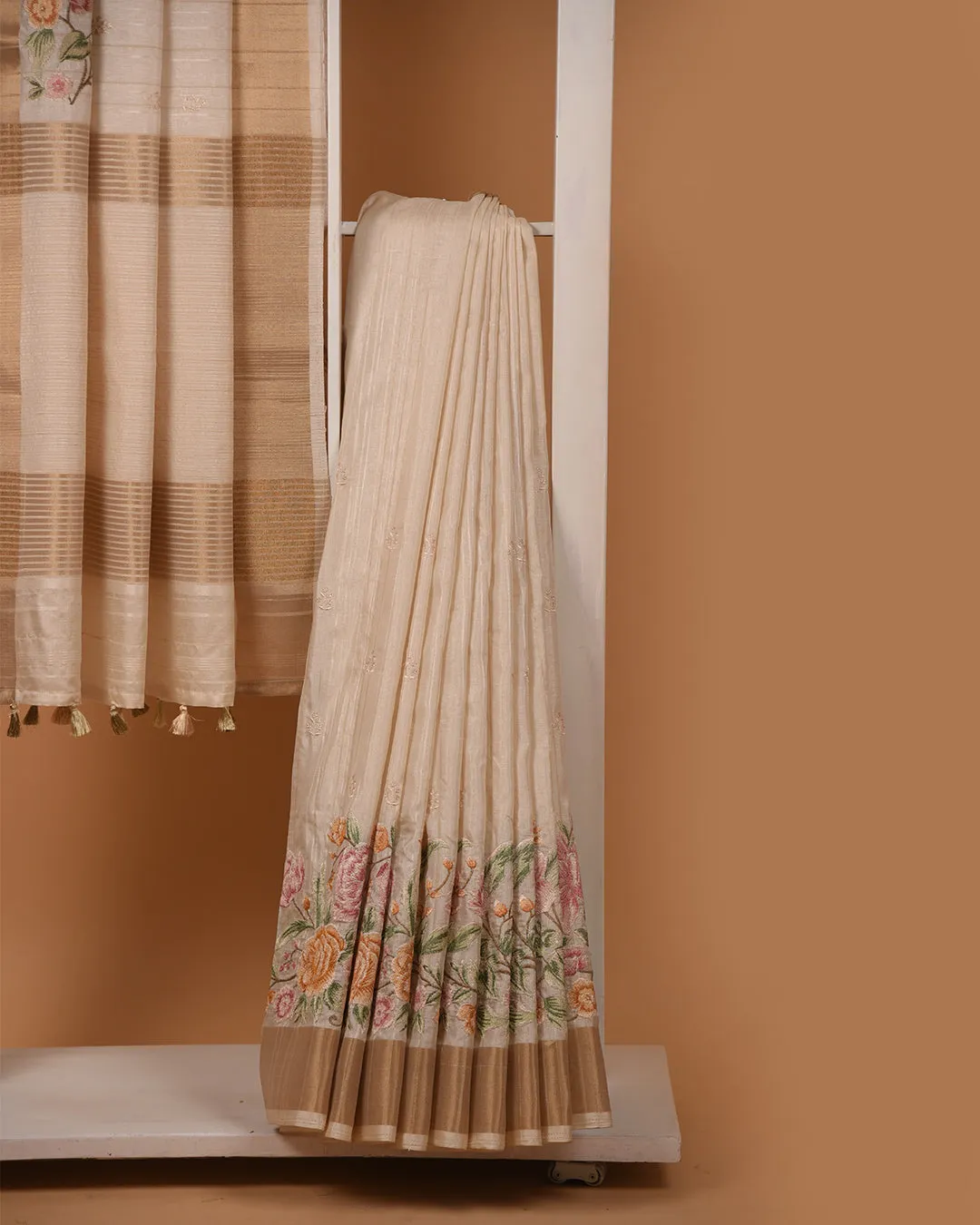 Off White Cotton Silk Blend Embroidered Saree With Cotton Silk Blouse