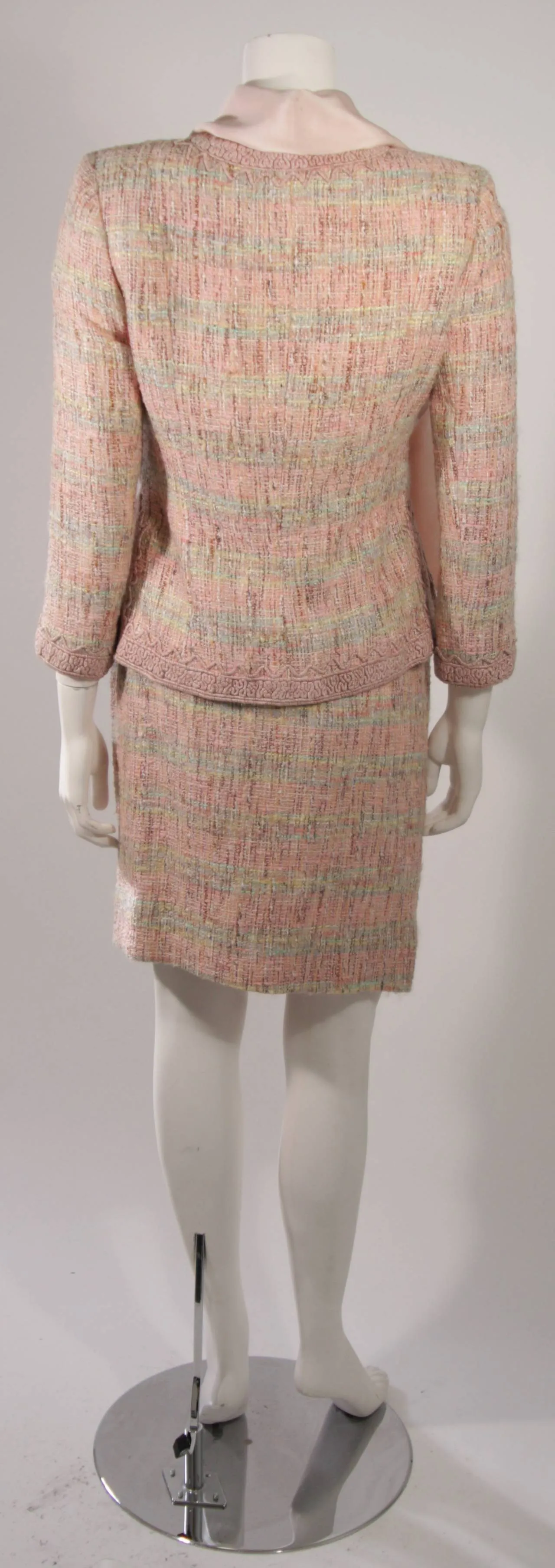 OSCAR DE LA RENTA  4 pc Skirt Suit with Silk Blouse and Scarf Size S