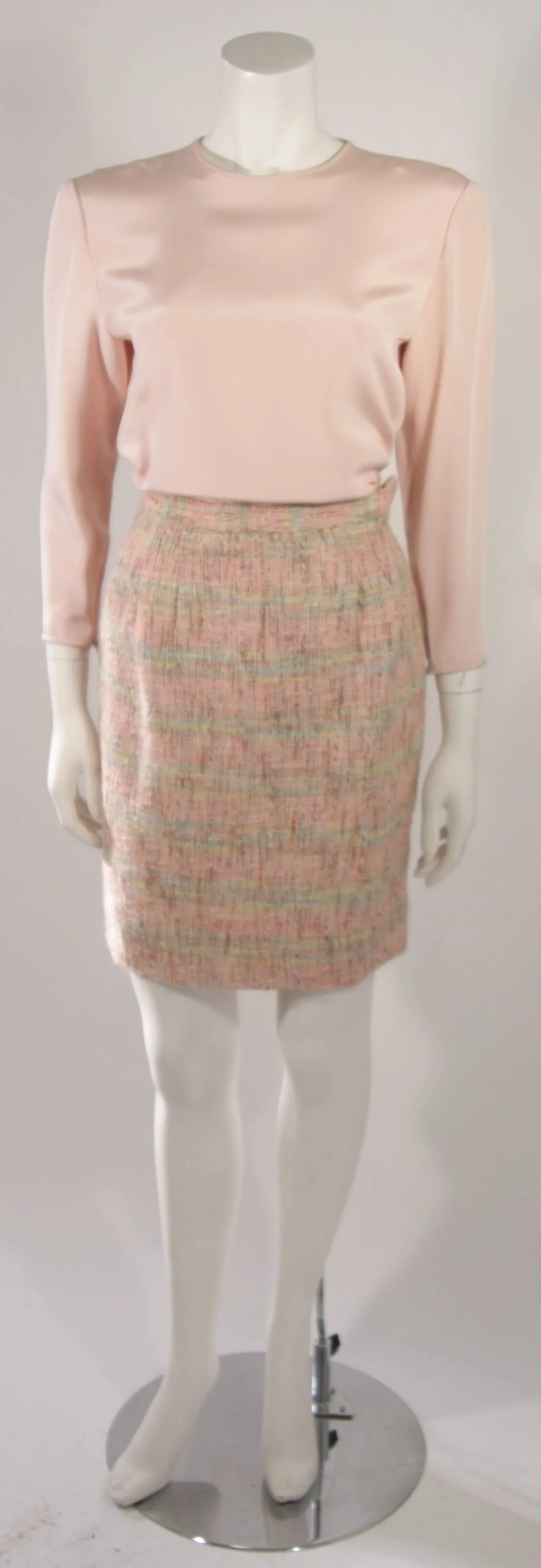 OSCAR DE LA RENTA  4 pc Skirt Suit with Silk Blouse and Scarf Size S