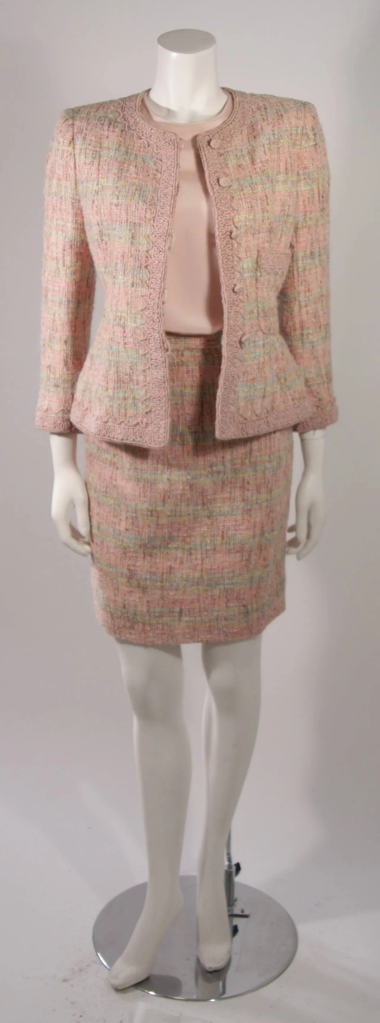 OSCAR DE LA RENTA  4 pc Skirt Suit with Silk Blouse and Scarf Size S