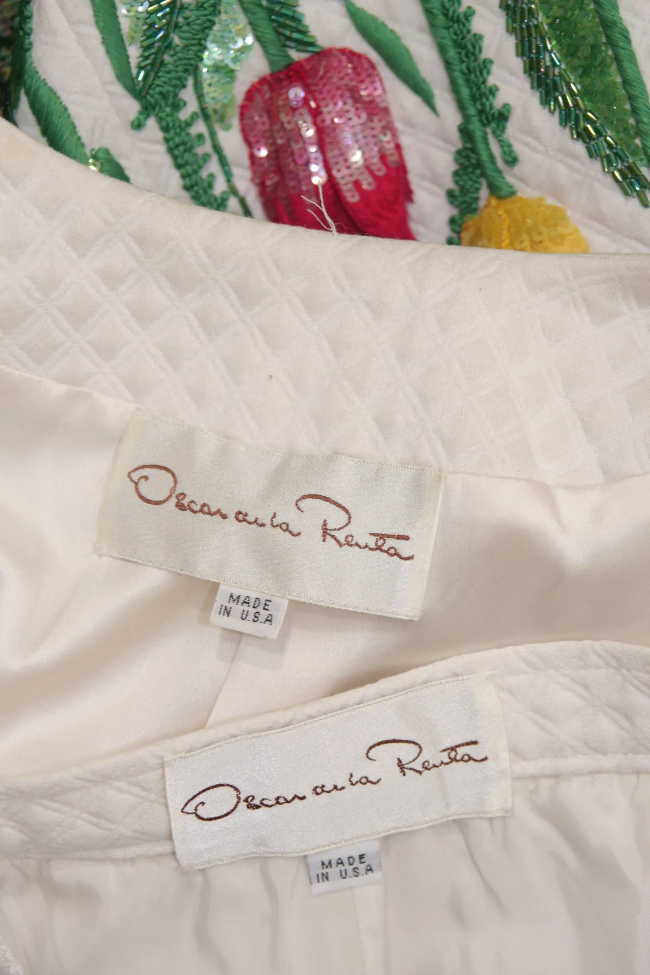 OSCAR DE LA RENTA Floral Embellished Suit Size 12