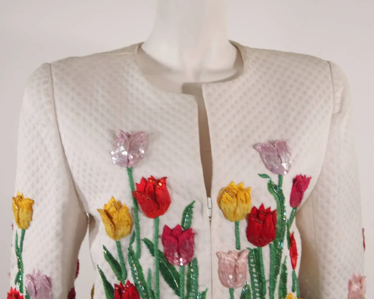 OSCAR DE LA RENTA Floral Embellished Suit Size 12
