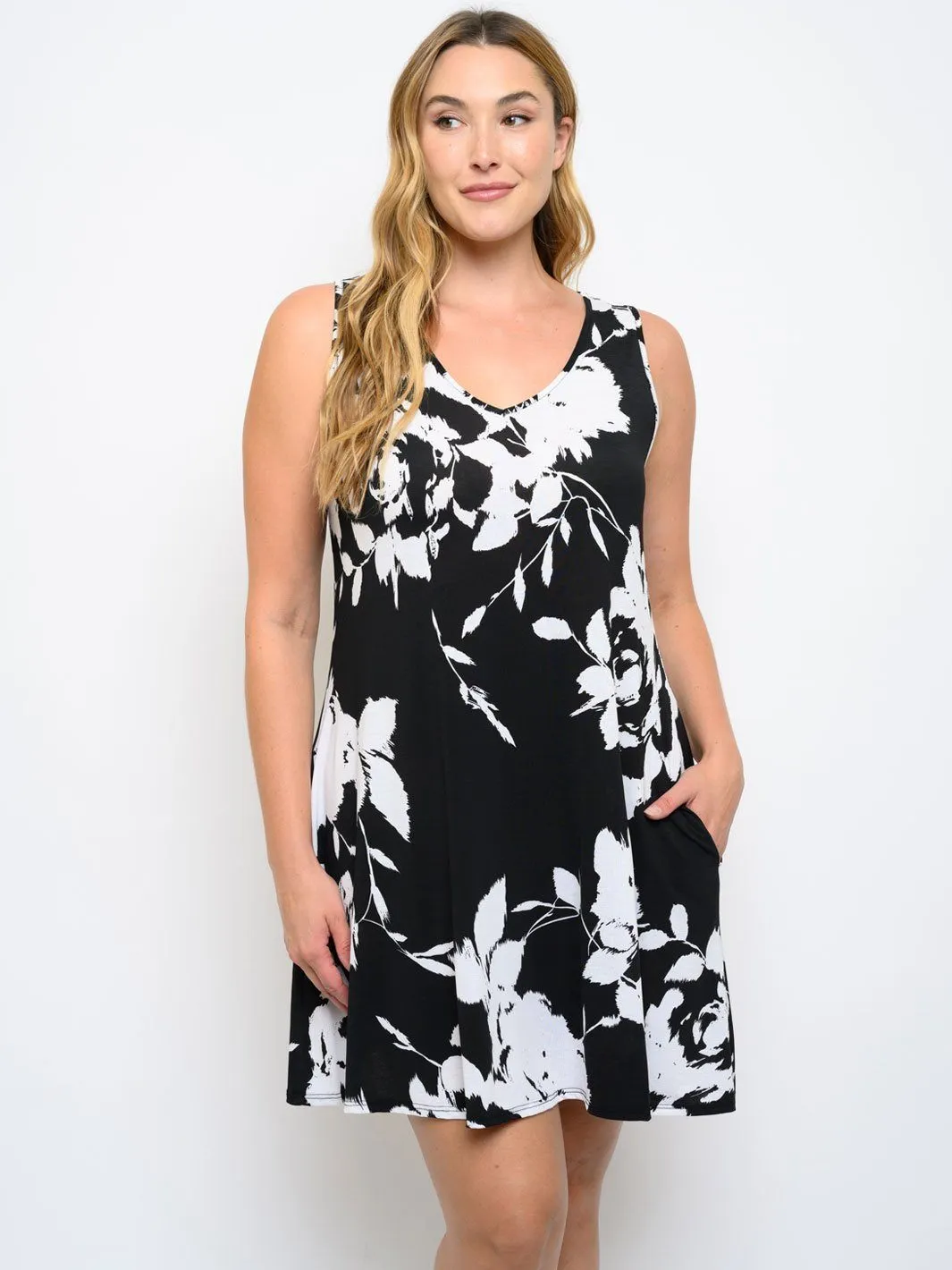 PLUS SIZE POCKETS TUNIC FLORAL MINI DRESS