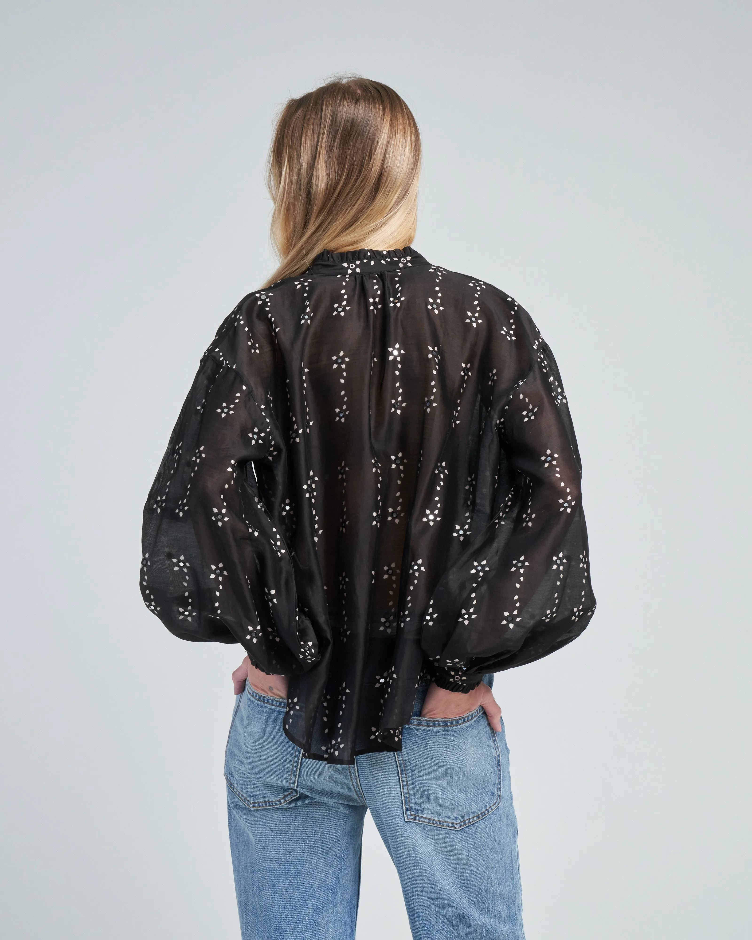 poet black daisy blouse