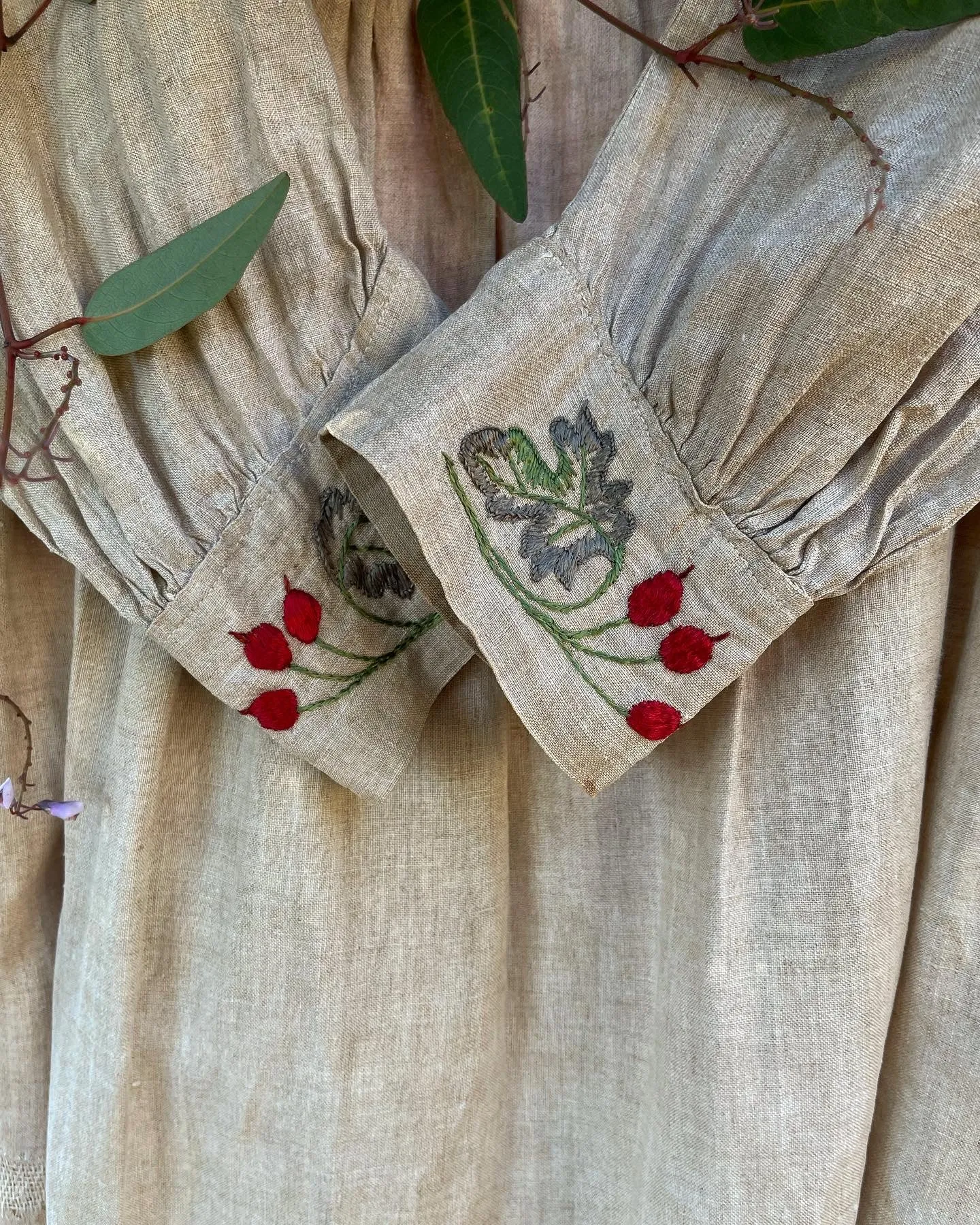 RARE Edwardian Embroidered Foliage Motif Linen Sportswear Ensemble