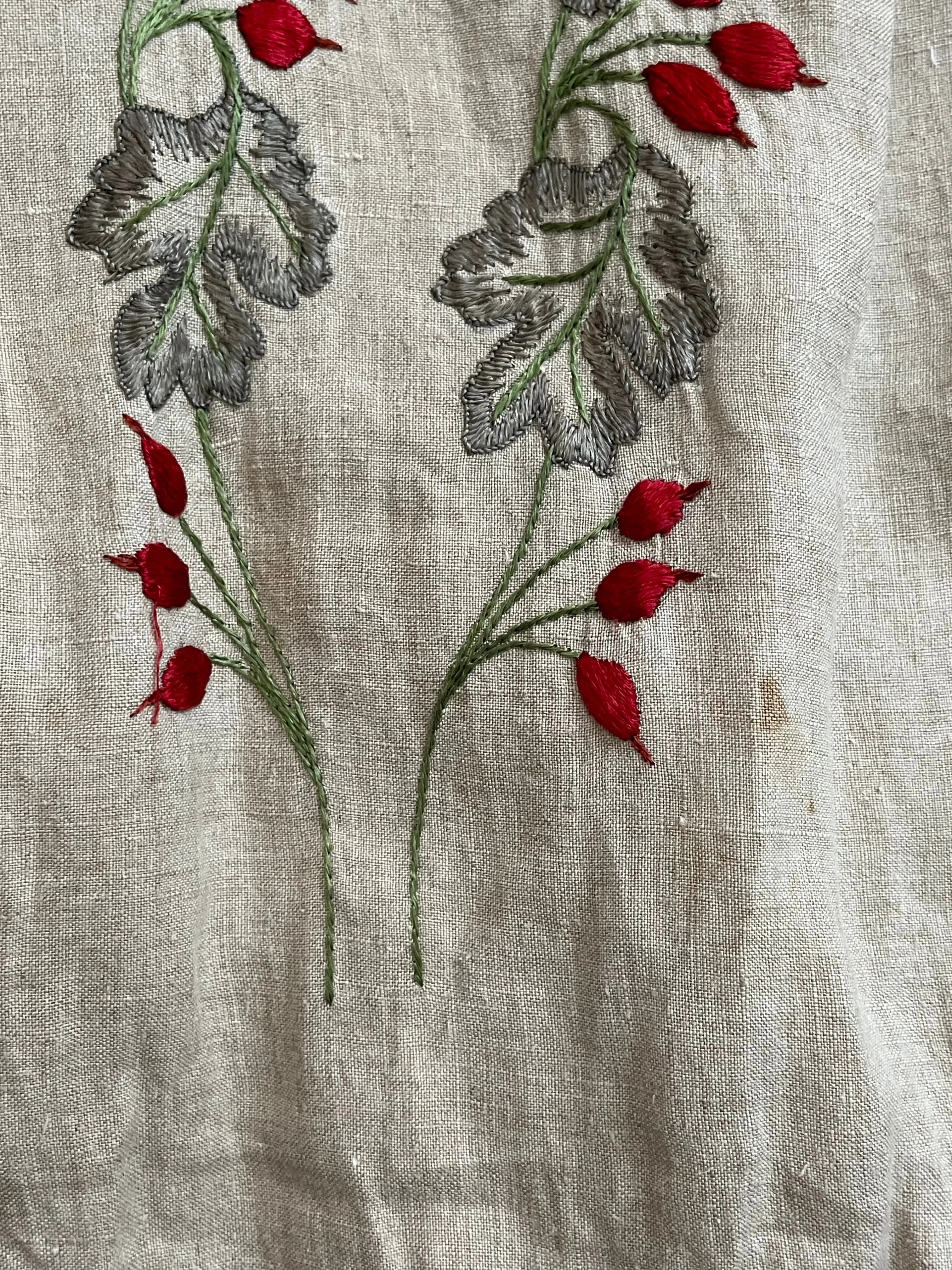 RARE Edwardian Embroidered Foliage Motif Linen Sportswear Ensemble